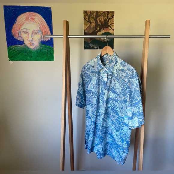 Short sleeve button up summer shirt - Picture 2 of 2